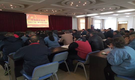 堅(jiān)定信念 對(duì)黨忠誠(chéng)，融會(huì)貫通 學(xué)以致用