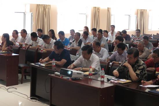 加強(qiáng)業(yè)務(wù)培訓(xùn)，提升工作能力