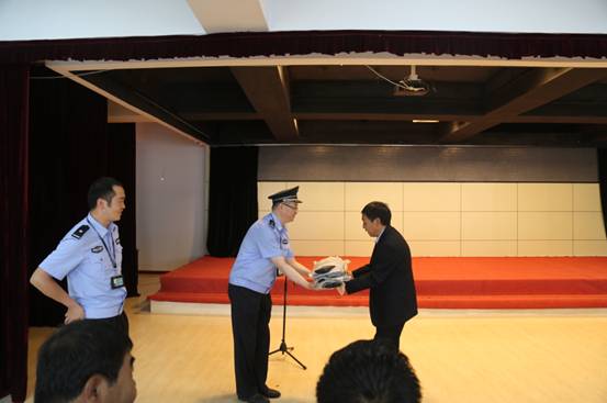 加強(qiáng)廉政教育      筑牢思想防線(xiàn)